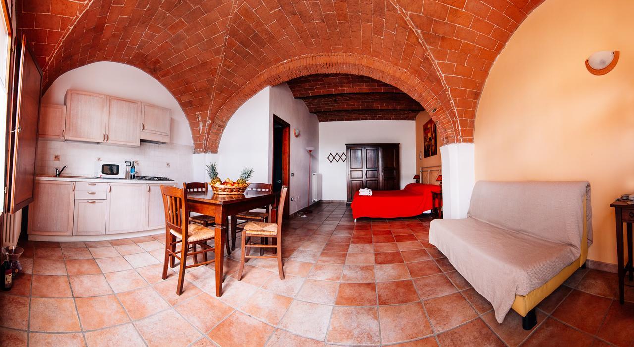 Residence Il Granaio Riparbella Bagian luar foto