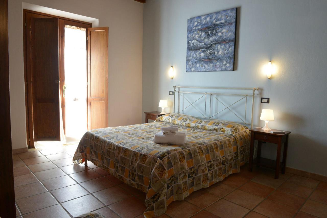 Residence Il Granaio Riparbella Bagian luar foto