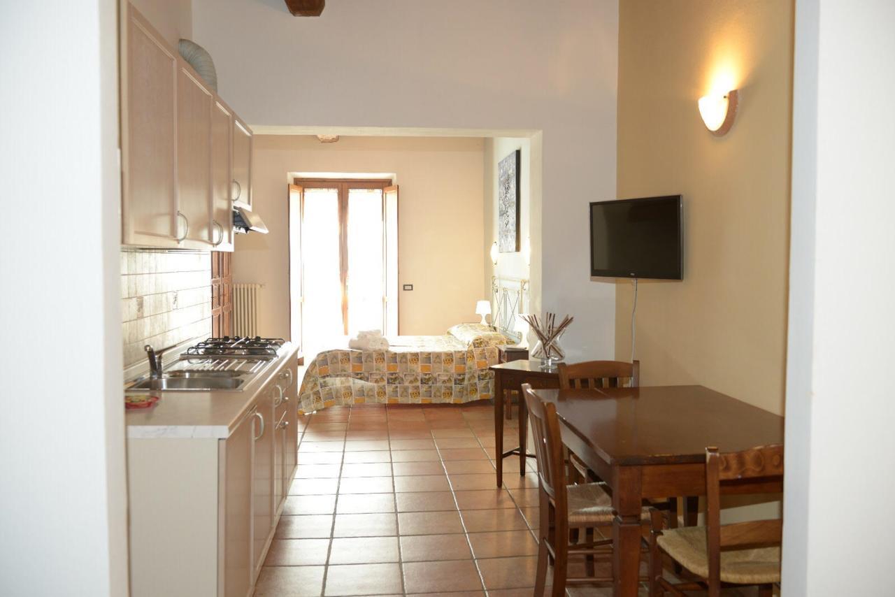 Residence Il Granaio Riparbella Bagian luar foto