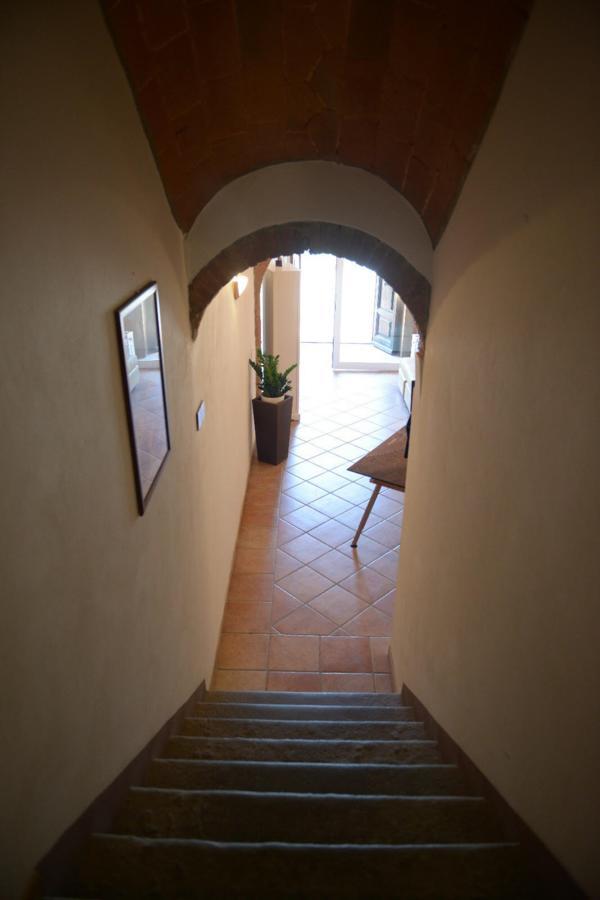 Residence Il Granaio Riparbella Bagian luar foto