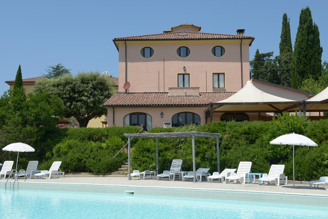 Residence Il Granaio Riparbella Bagian luar foto